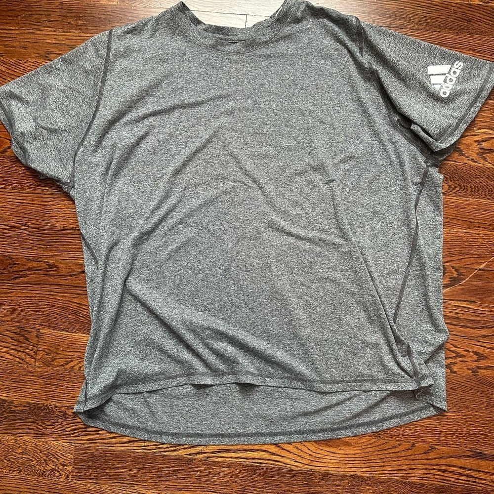 Adidas Gray Short Sleeve Tee Heathered Crew Neck